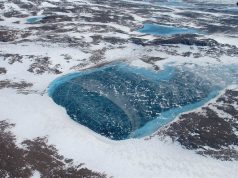 Us-greenland Row:आर्कटिक सुरक्षा पर डेनमार्क और ग्रीनलैंड के साथ बातचीत शुरू; अमेरिकी विदेश मंत्री का दावा – Frozen Greenland Meltpond